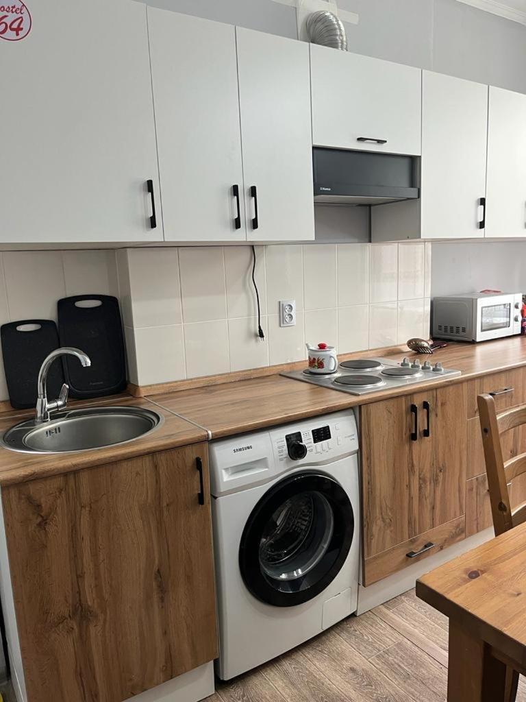 Hostel64 Алматы Экстерьер фото