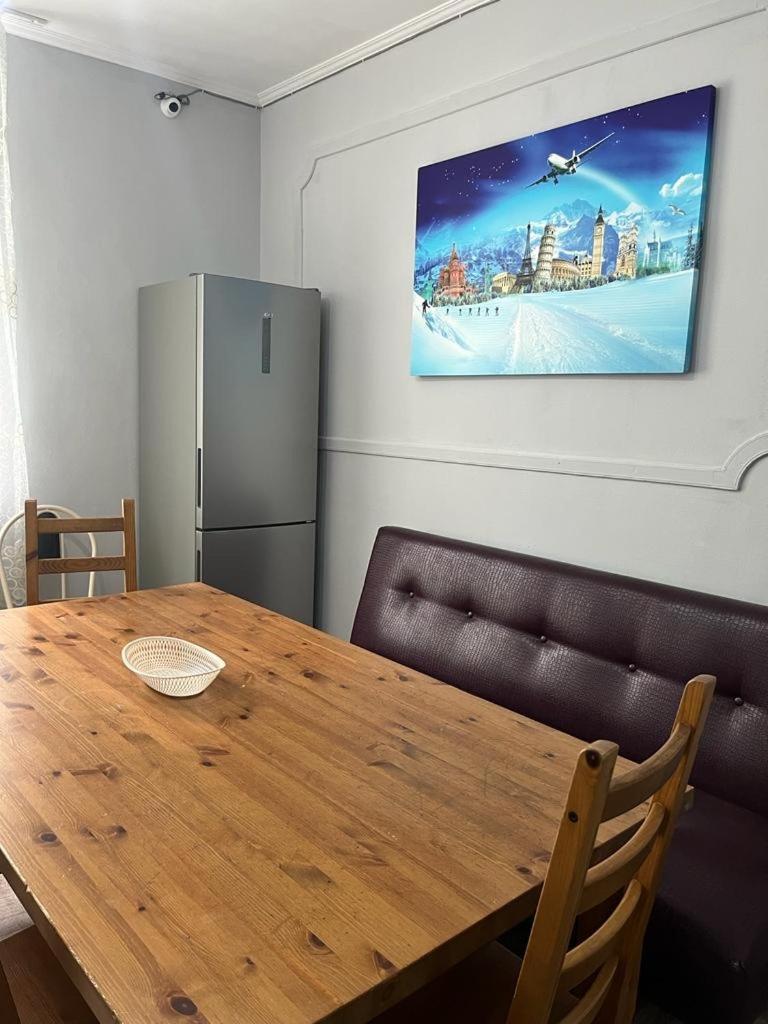 Hostel64 Алматы Экстерьер фото