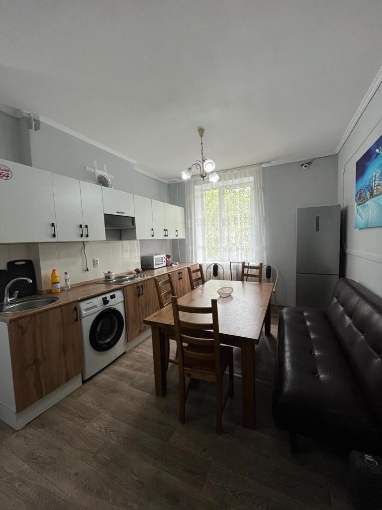 Hostel64 Алматы Экстерьер фото