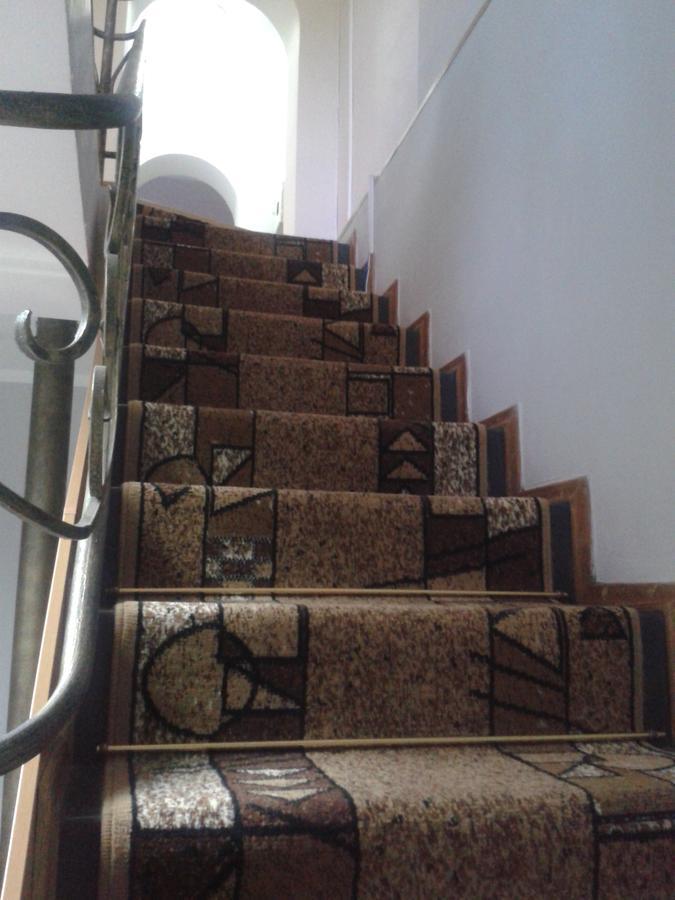 Hostel64 Алматы Экстерьер фото